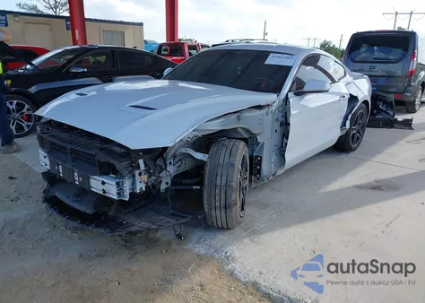 2022 Ford Mustang Ecoboost z USA, uszkodzony, nr VIN 1FA6P8TH6N5147185
